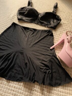 Vintage Y2K A. Byer Black Ruffle Mini Skirt Medium